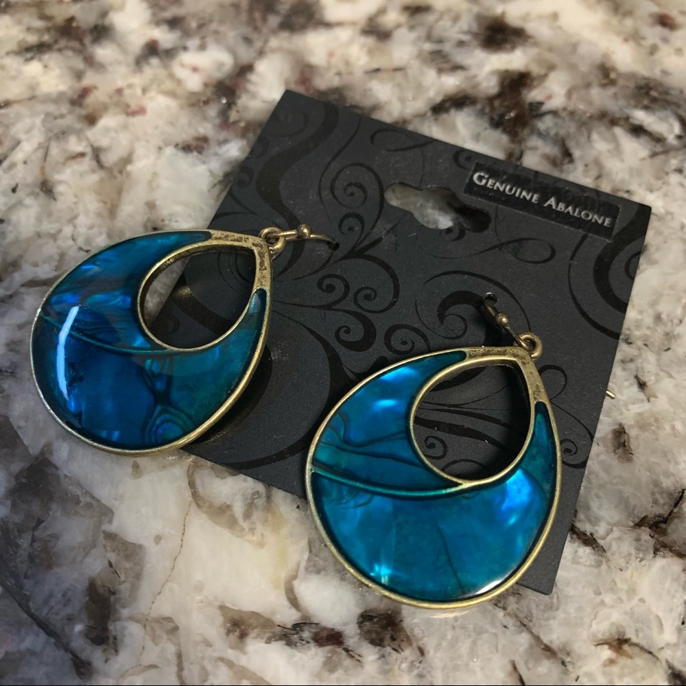 Vintage Genuine Abalone large Dangling blue green brushed brass shiny earrings - Picture 13 of 14